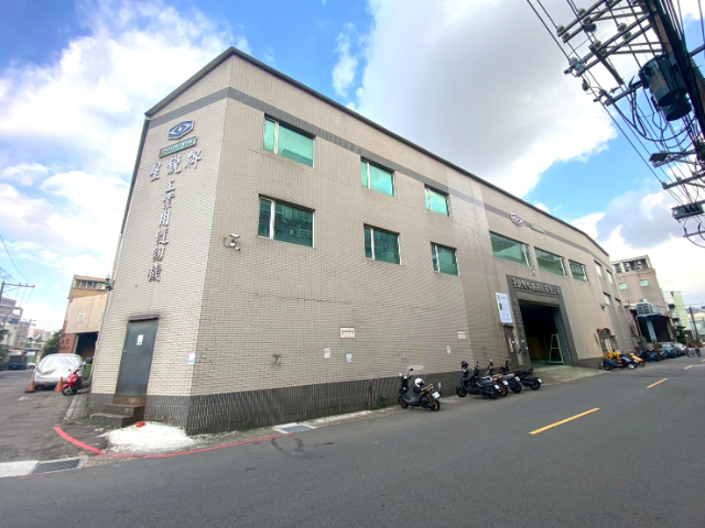 建國二千坪三角窗透天廠房
