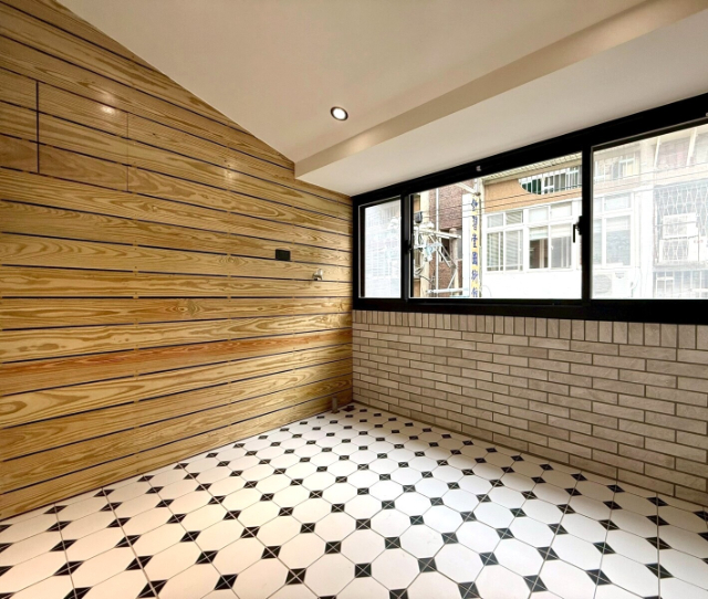 B105 秒殺獨棟捷運三和美學透天車