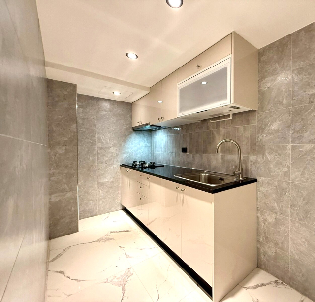 B105 秒殺獨棟捷運三和美學透天車