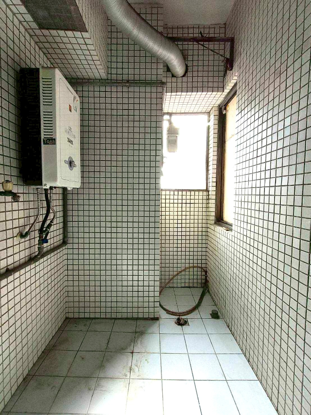 C38 新莊幸福佳瑪商圈高樓層電梯３房