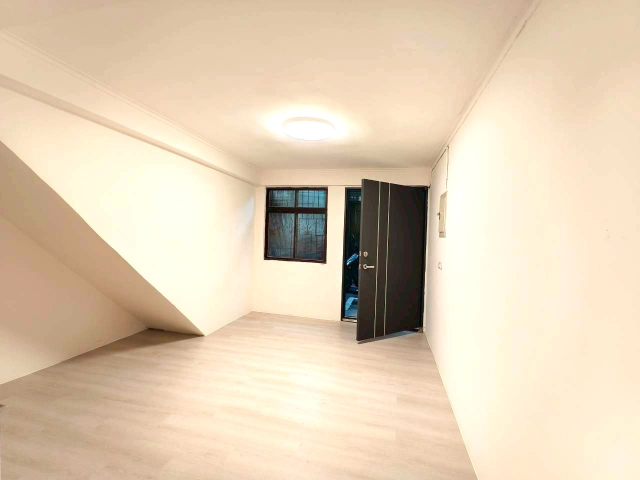 B140 稀有低總價一樓捷運商圈７分鐘