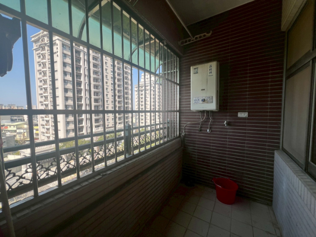 KC02-元邦華府C棟次頂百萬裝修稀有邊間大三房