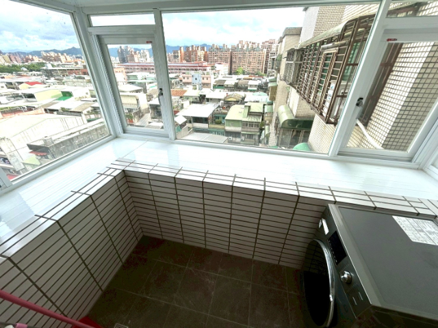 C79景觀、捷運 兩人世界大套房