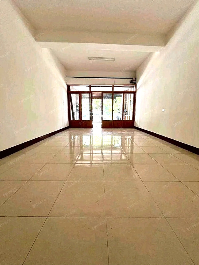 南投南崗一路店面透天