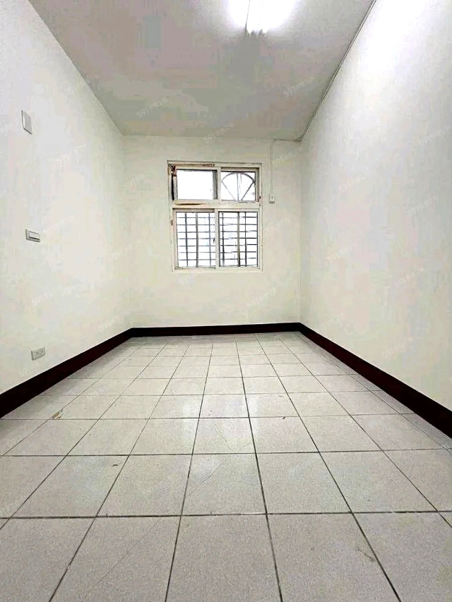 南投南崗一路店面透天