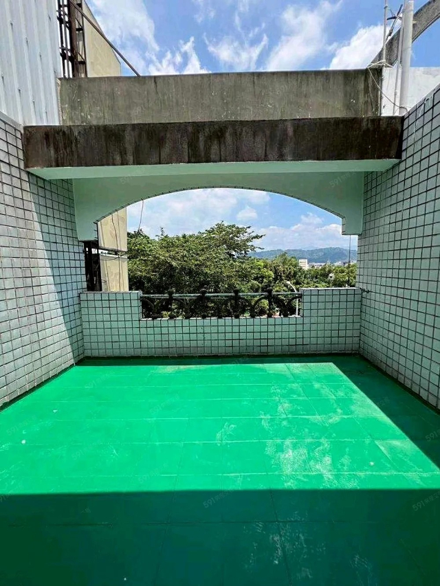 南投南崗一路店面透天