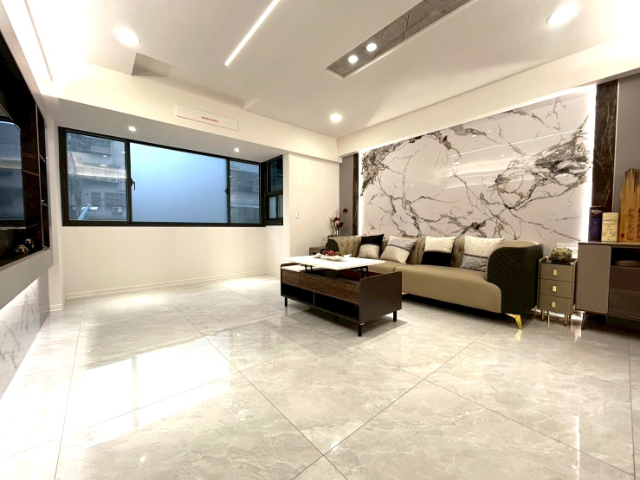 A57中原標準格局有大陽台還有車位喔！