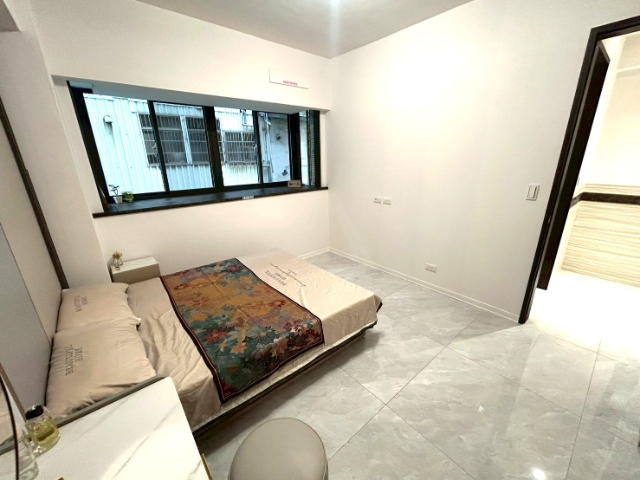 A57中原標準格局有大陽台還有車位喔！