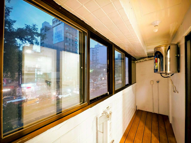 B86集美商圈雙捷羅馬宮廷大樓